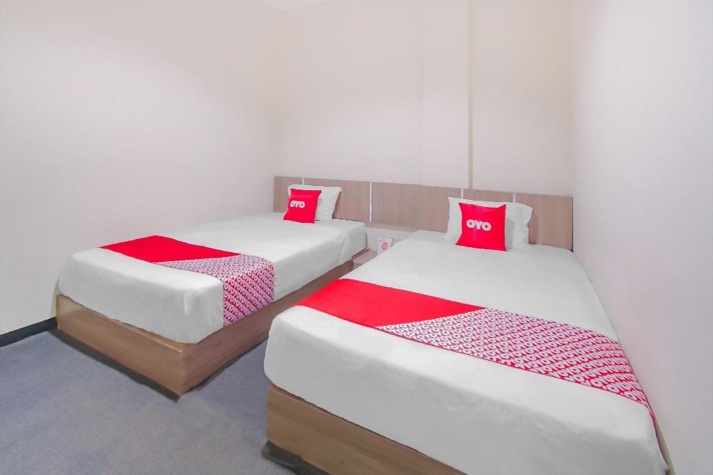 Маланг: OYO 4004 Vivo Rooms