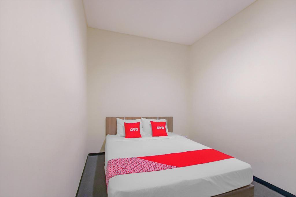 Маланг: OYO 4004 Vivo Rooms
