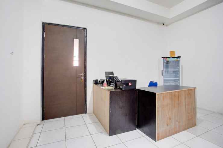 Депок: SPOT ON 3928 Terrace House Syariah