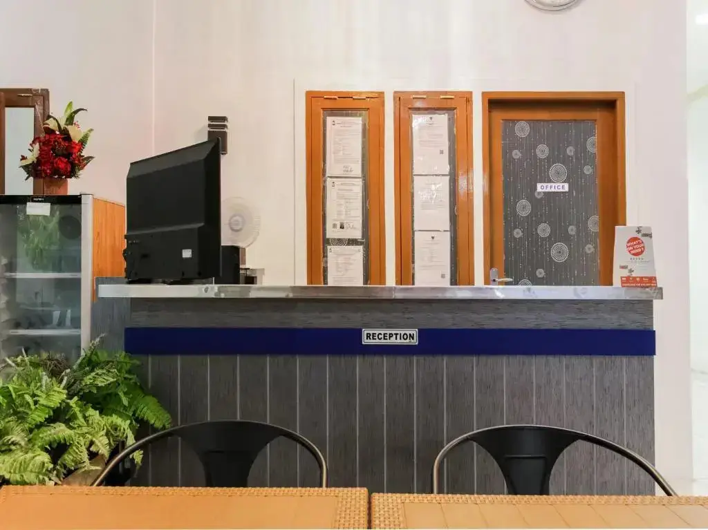 Макассар: OYO 90012 Guest House Cahaya 7296