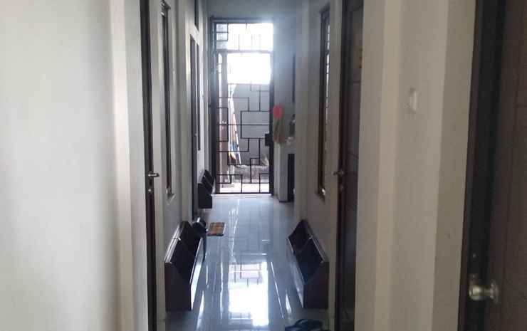 Караванг: OYO 89992 Dee Asri Residence