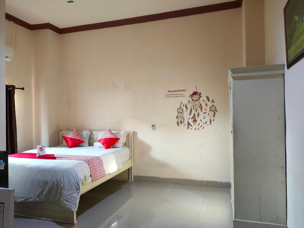 Макассар: OYO 90019 Nana Guest House