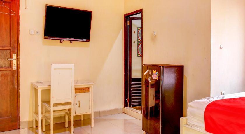 Макассар: OYO 90019 Nana Guest House