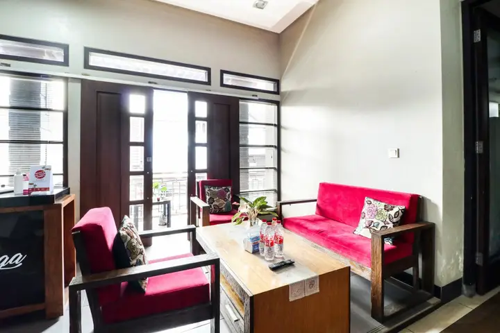 Паромпонг: OYO 90026 Guest House Teras Waruga Syariah