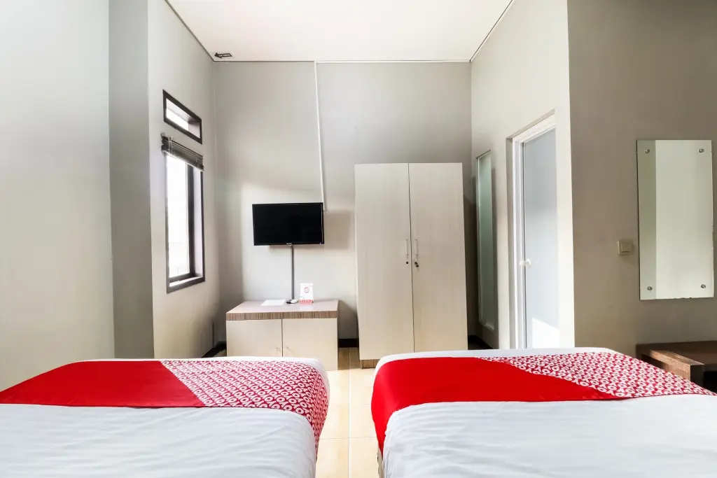 Паромпонг: OYO 90026 Guest House Teras Waruga Syariah
