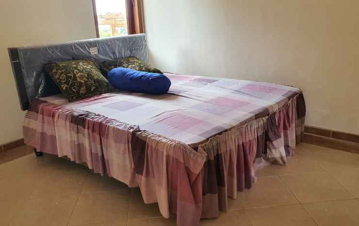 Травас: OYO 90043 Vila Afanda Syariah