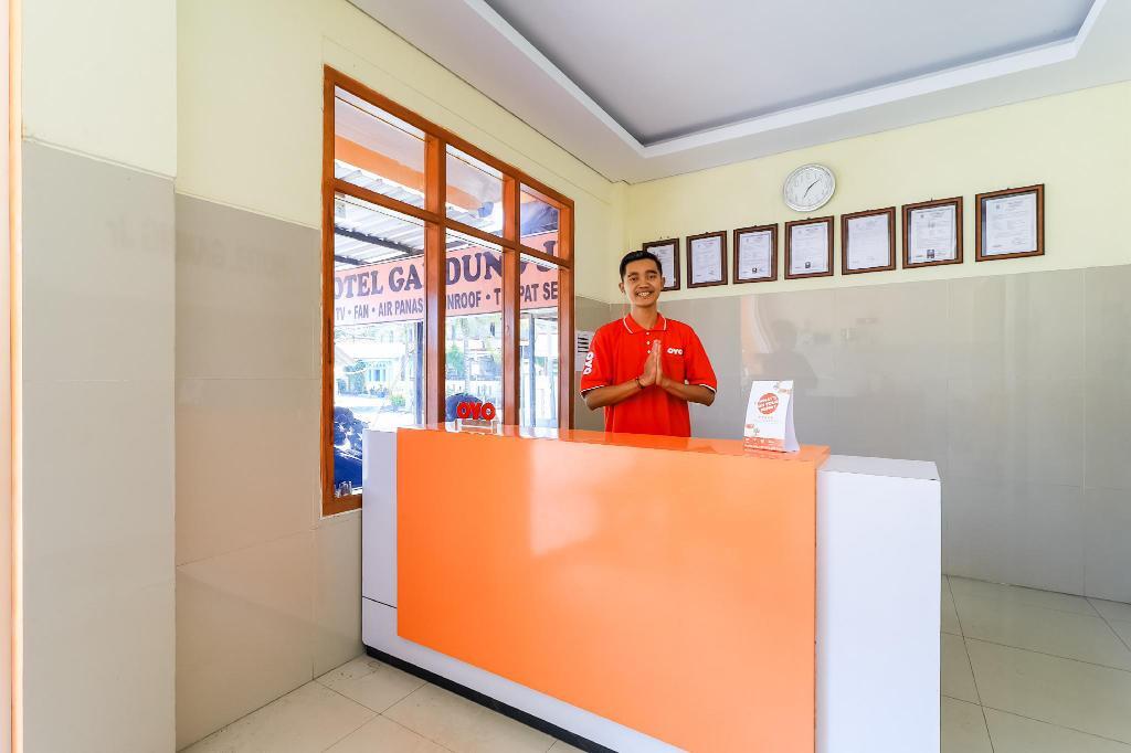 Парангтритис: OYO 90034 Hotel Gandung Yunior