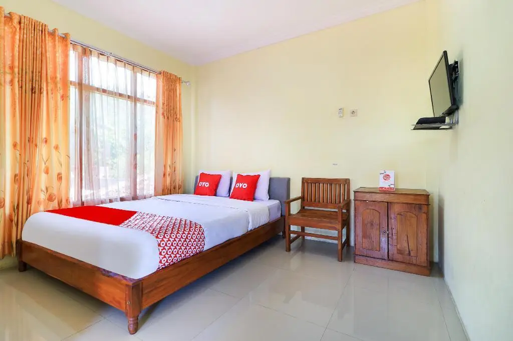 Парангтритис: OYO 90034 Hotel Gandung Yunior
