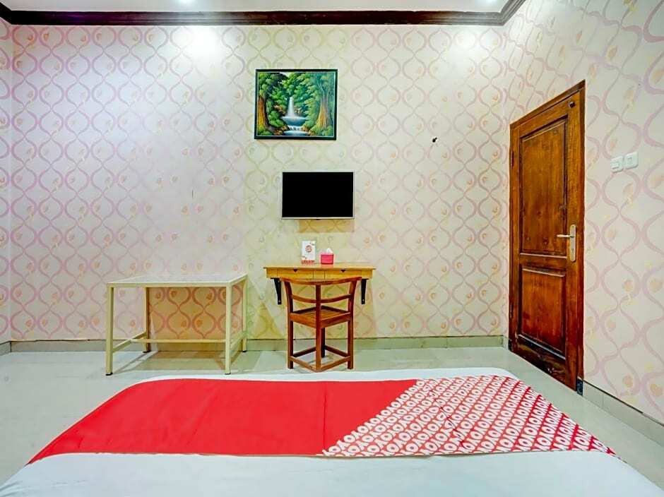 Сурабая: OYO 90088 Hotel Mandiri Juanda