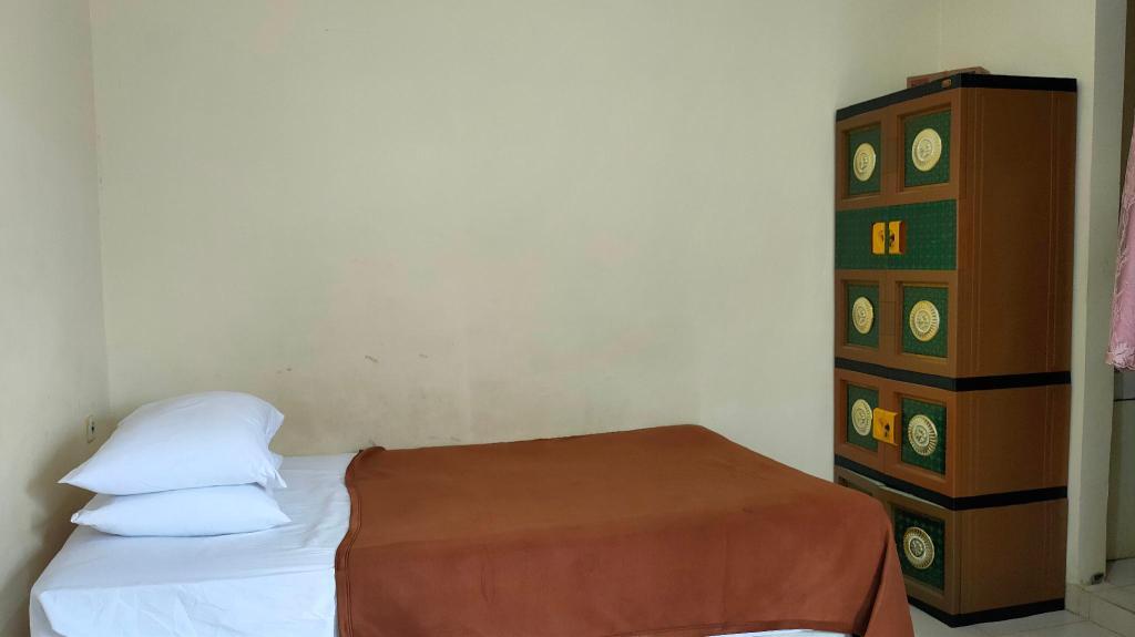 Макассар: OYO 90090 Adhyaksa Syariah Guest House
