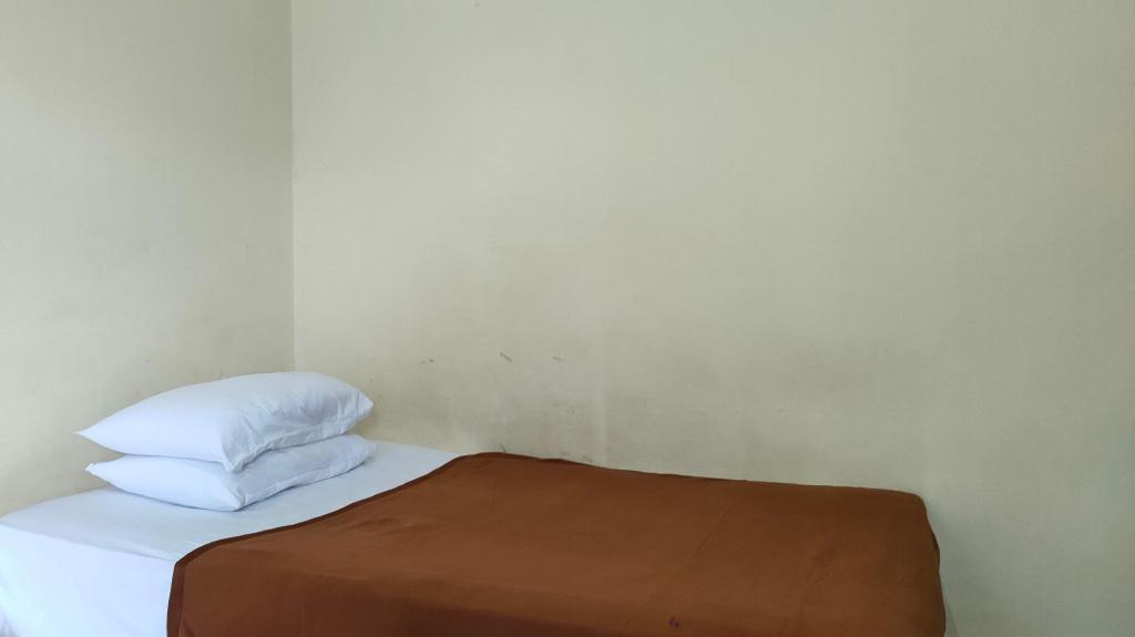 Макассар: OYO 90090 Adhyaksa Syariah Guest House