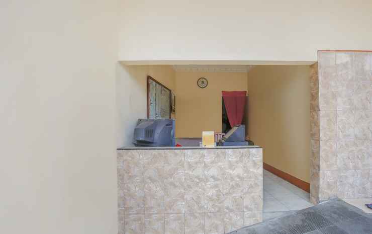 Бандунган: SPOT ON 90092 Dewi Safitri Hotel