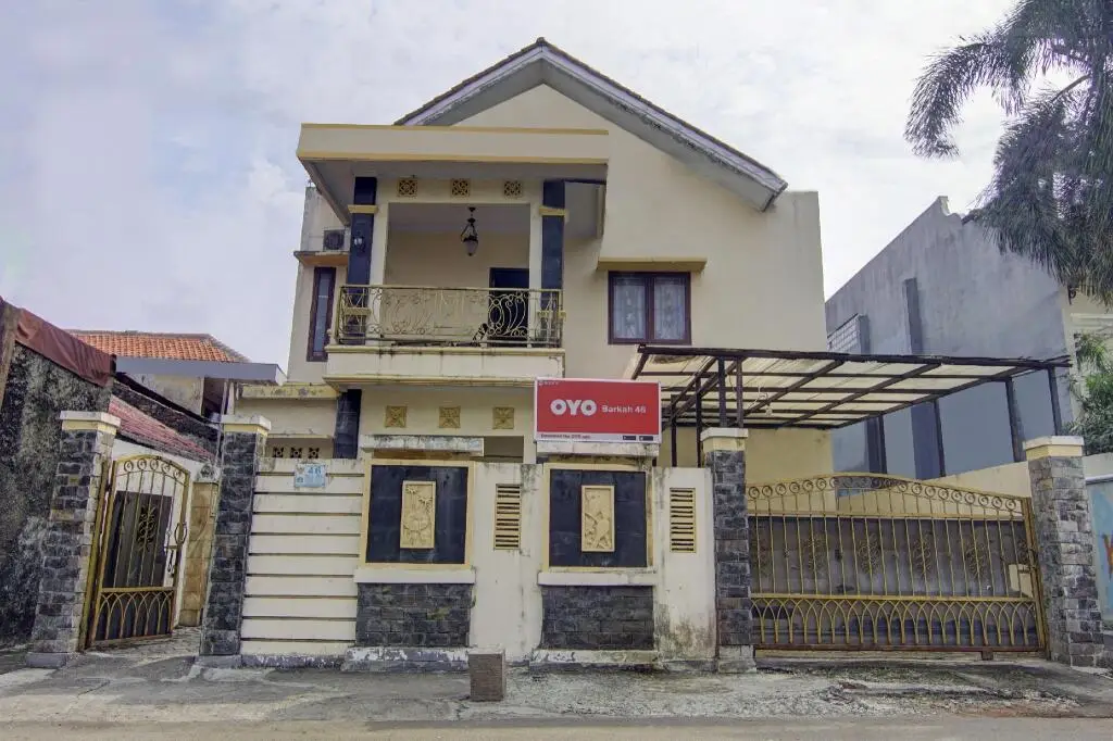 Джакарта: OYO 90074 Barkah 46