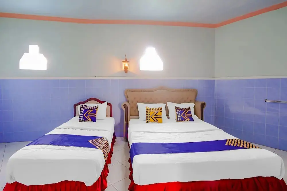Бандунган: SPOT ON 90100 Hotel Kediri Bandungan