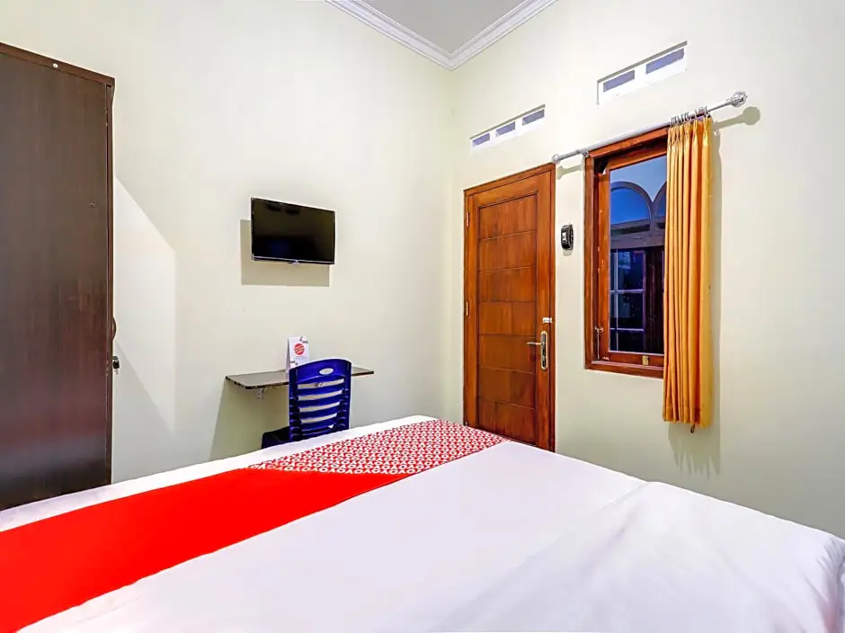 Депок: OYO 90095 Indah Homestay Syariah