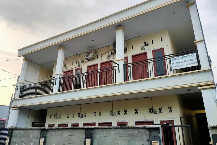 Макассар: OYO 90117 Anugrah Homestay