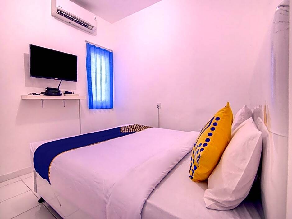 Тангеранг: SPOT ON 90149 Jr Room