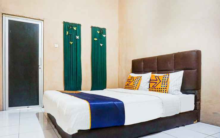Депок: Spot on 90146 Sugianto Guesthouse Syariah