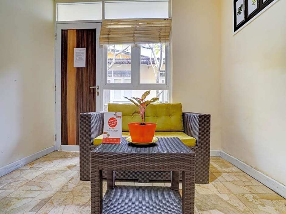 Чиребон: OYO 90140 Nginep Yuuk Guest House