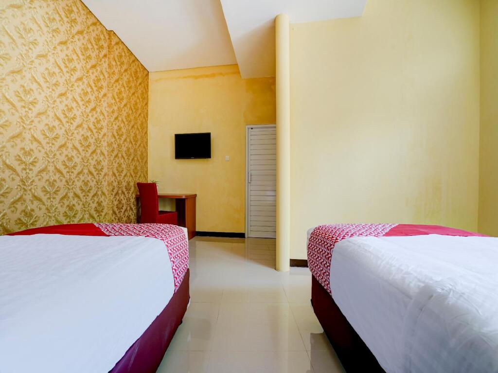 Чиребон: OYO 90140 Nginep Yuuk Guest House