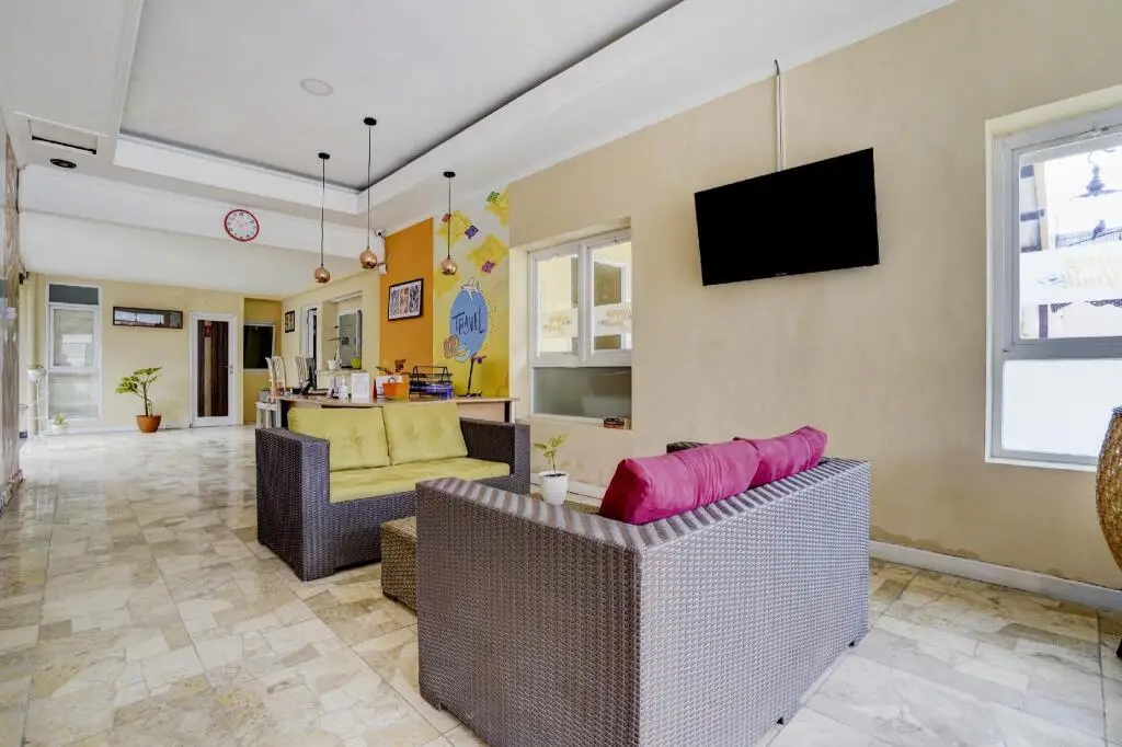 Чиребон: OYO 90140 Nginep Yuuk Guest House