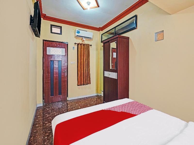Кедири: OYO 90139 Arival Homestay Syariah