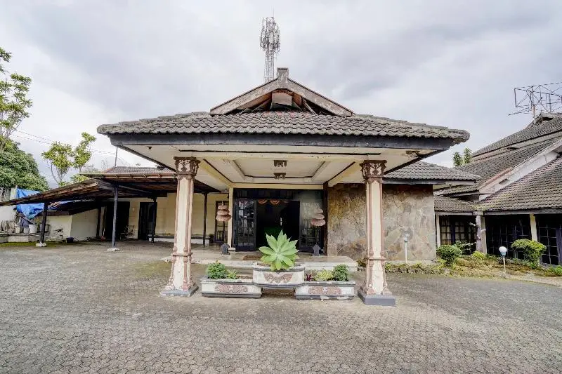 Чипанас: OYO 90127 Hotel Mataram Cianjur