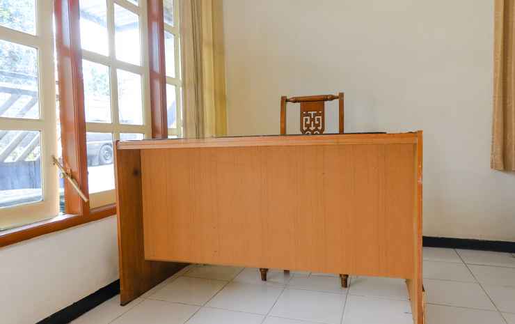 Бату: OYO 90137 Alun Alun Homestay