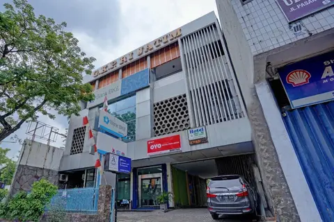 OYO 90177 Hotel Pahlawan — фото 1