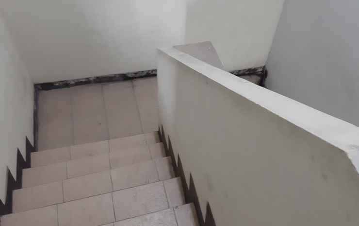 Сурабая: OYO 90143 Gosepa Keputih Syariah