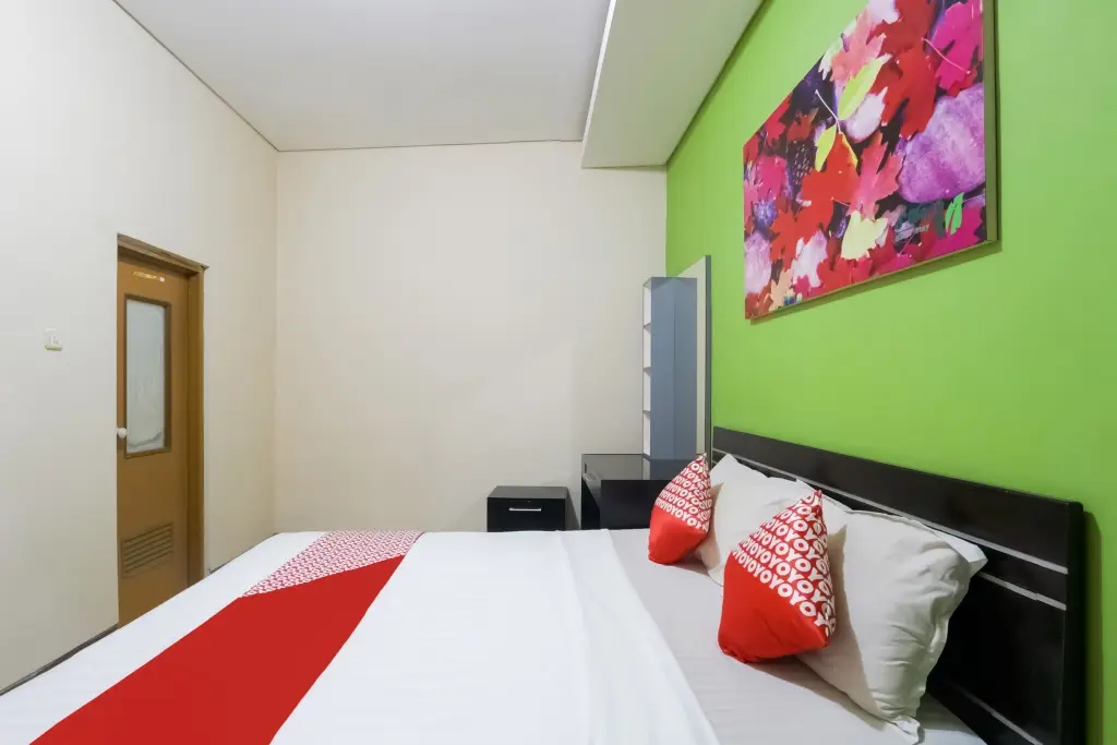 Суракарта: Super OYO 90193 D'waru Homestay Syariah