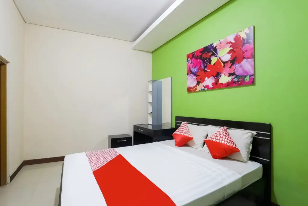 Суракарта: Super OYO 90193 D'waru Homestay Syariah