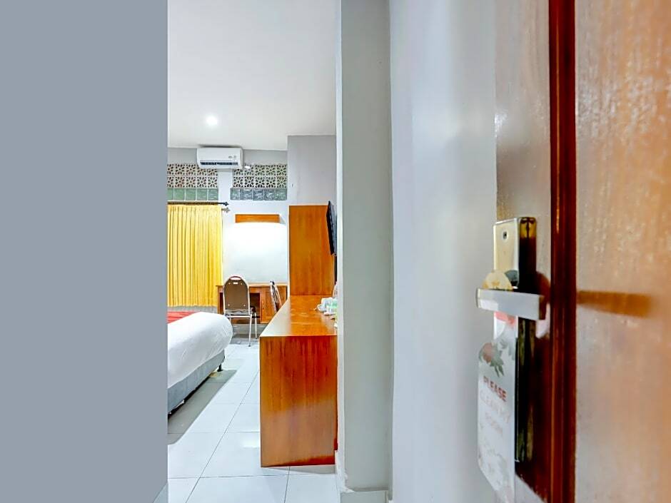 Денпасар: OYO 90089 Hotel Satria Syariah