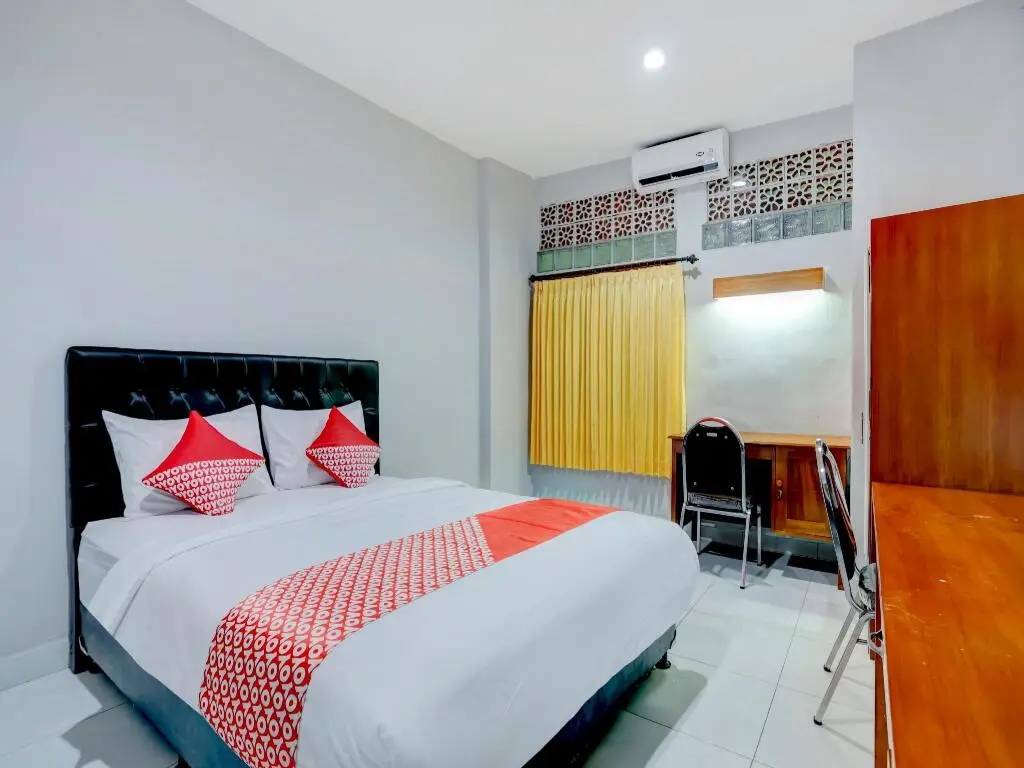 Денпасар: OYO 90089 Hotel Satria Syariah