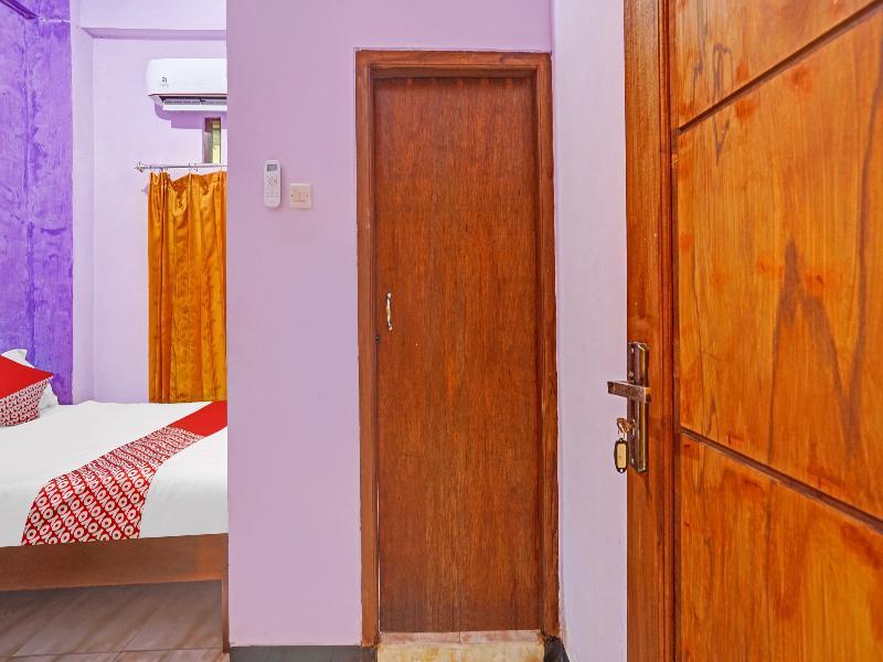 Джомбанг: OYO 90199 JEC Residence Syariah