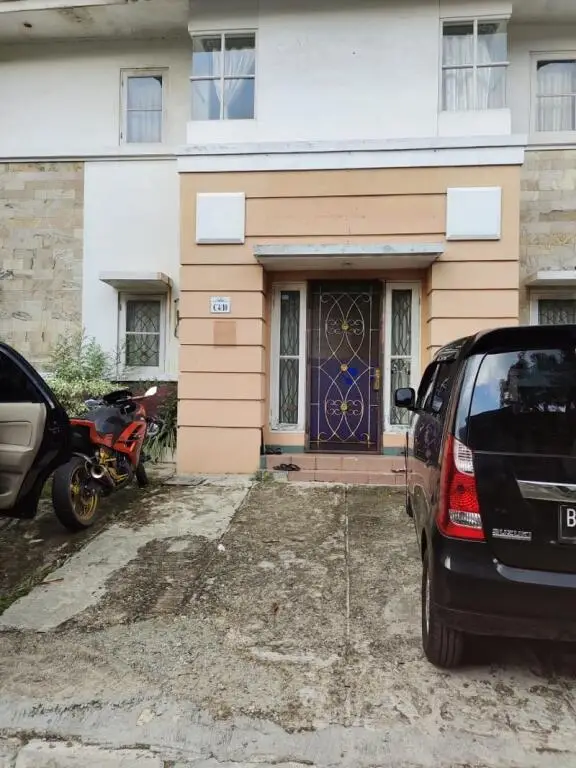 Чикаранг: OYO 90204 Surya Inn Syariah