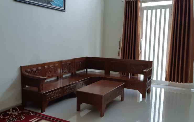 Бату: Full House Two BR at Emerald Villa Batu J6