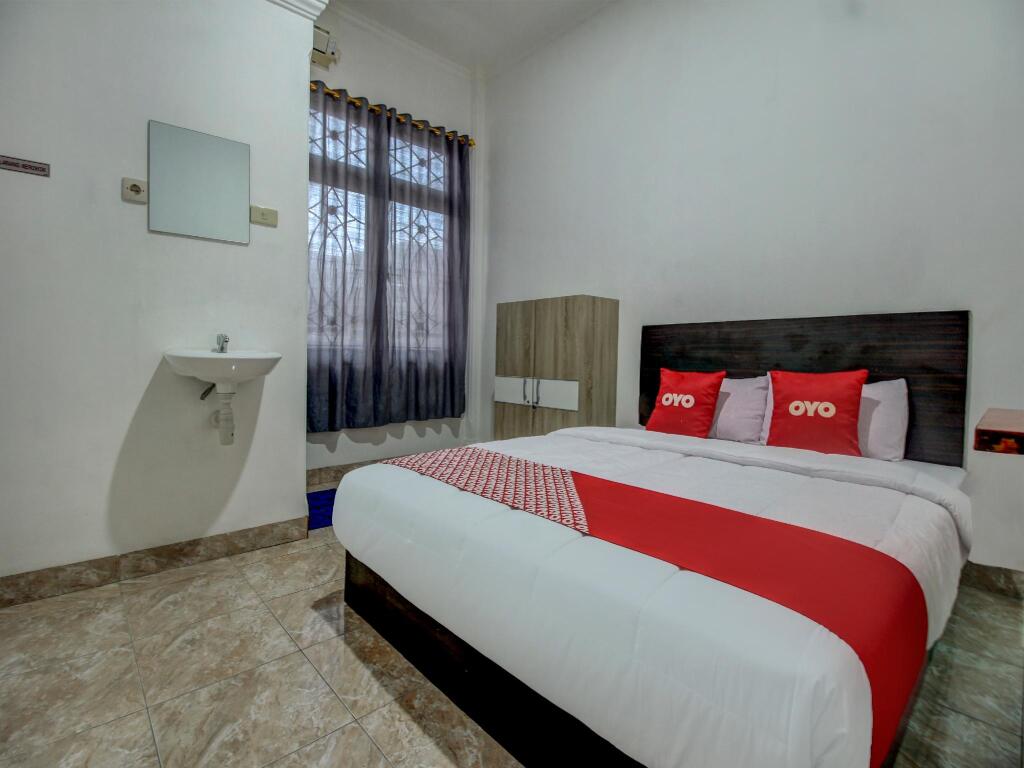 Палембанг: OYO 90224 Palembang Residence