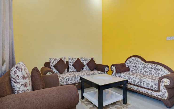 Бату: Oyo 90242 Villa And Guest House Panput