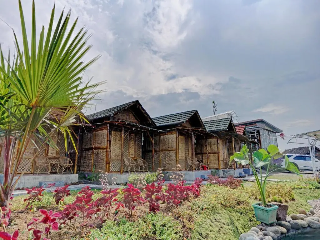 Травас: OYO 90225 Rumah Bambu Trawas syariah