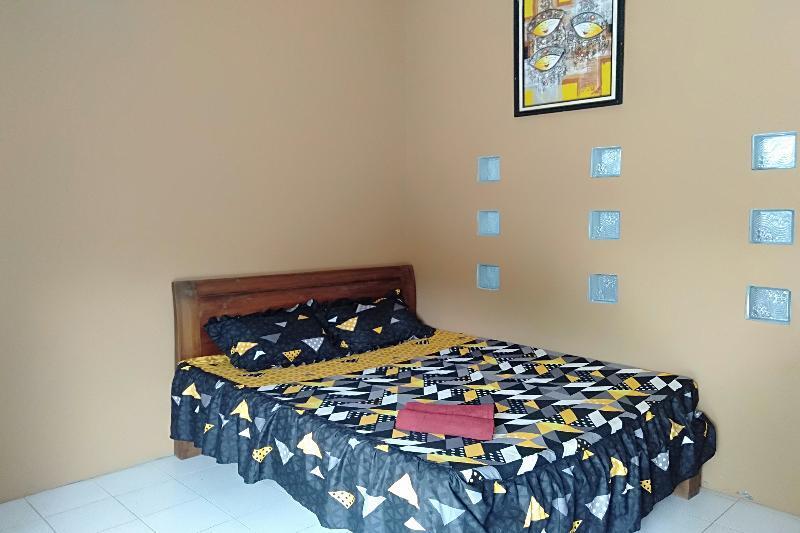 Мерак Белантунг: OYO 90229 Fidel Caestro Homestay