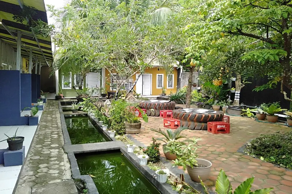 Мерак Белантунг: OYO 90229 Fidel Caestro Homestay