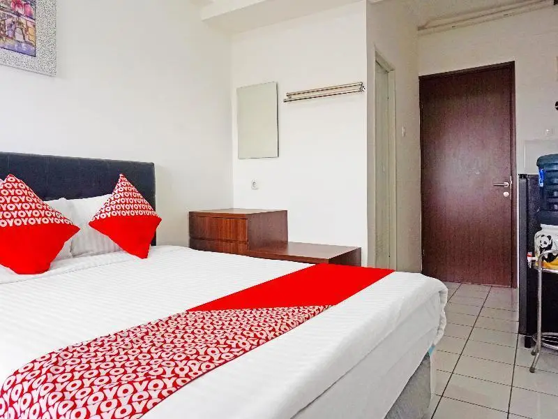Читарингул: OYO 90241 Gunung Putri Square Apartment
