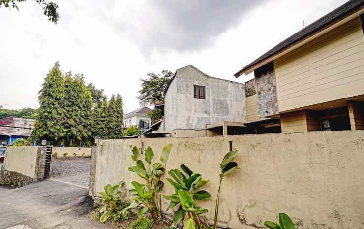 Бандунг: OYO 90293 Guest House Cigadung 9a