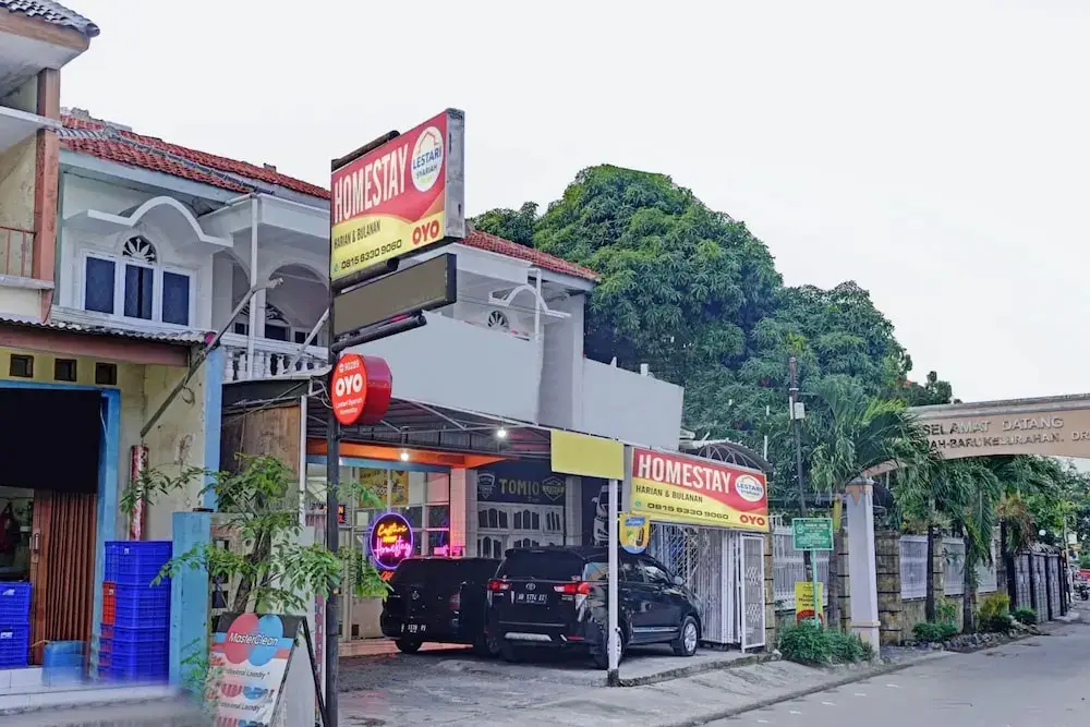 Чиребон: OYO 90289 Lestari Syariah Homestay