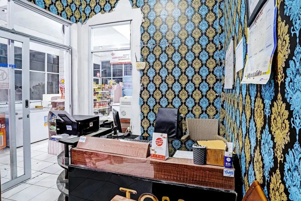 Чиребон: OYO 90289 Lestari Syariah Homestay