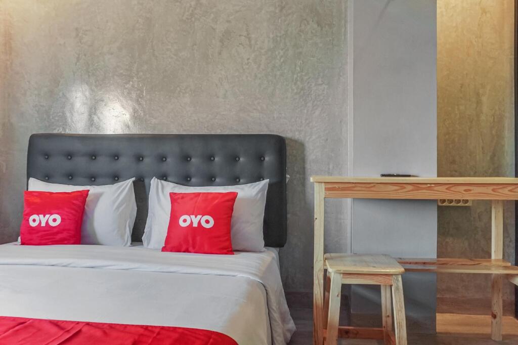 Южный Тангеранг: OYO 90305 De Umbrela Mansion Syari'ah Ciputat