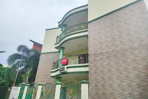 Oyo 90323 Wisma Puspita Syariah — фото 1