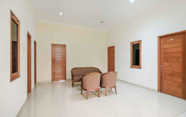 Бандунг: OYO 90308 Puri Cartenz Syariah