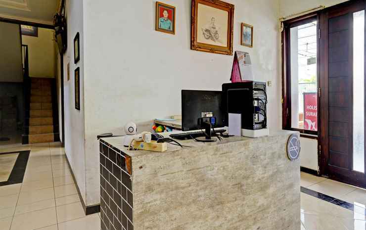 Сурабая: OYO Flagship 90524 Holistay Surabaya New